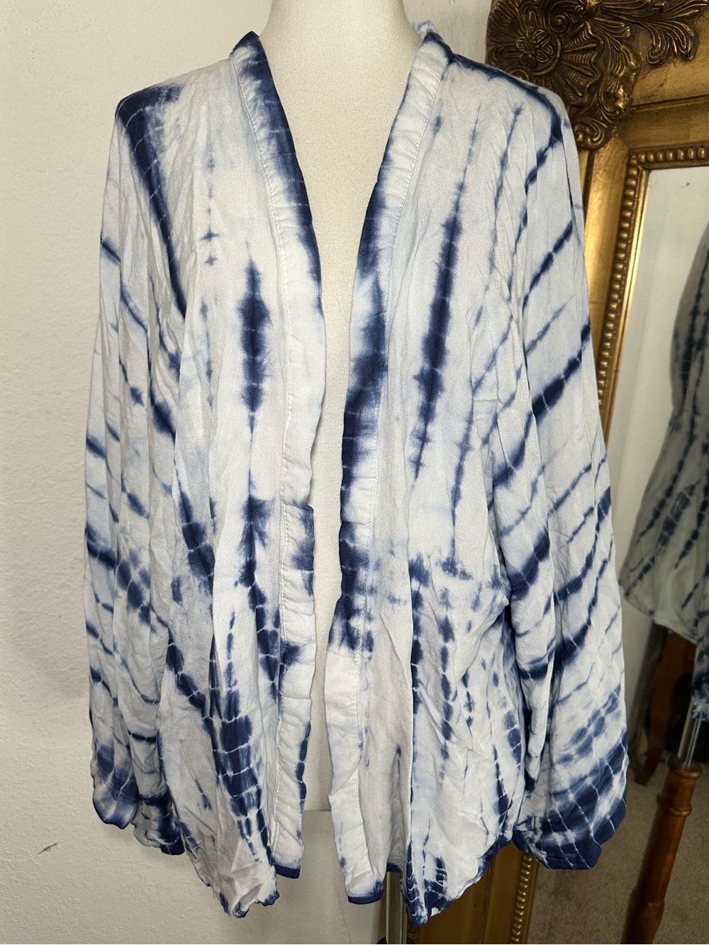 New Sim & Sam White Blue Tie Dye Boxy Wide Sleeves Open Front Cardigan Sweater